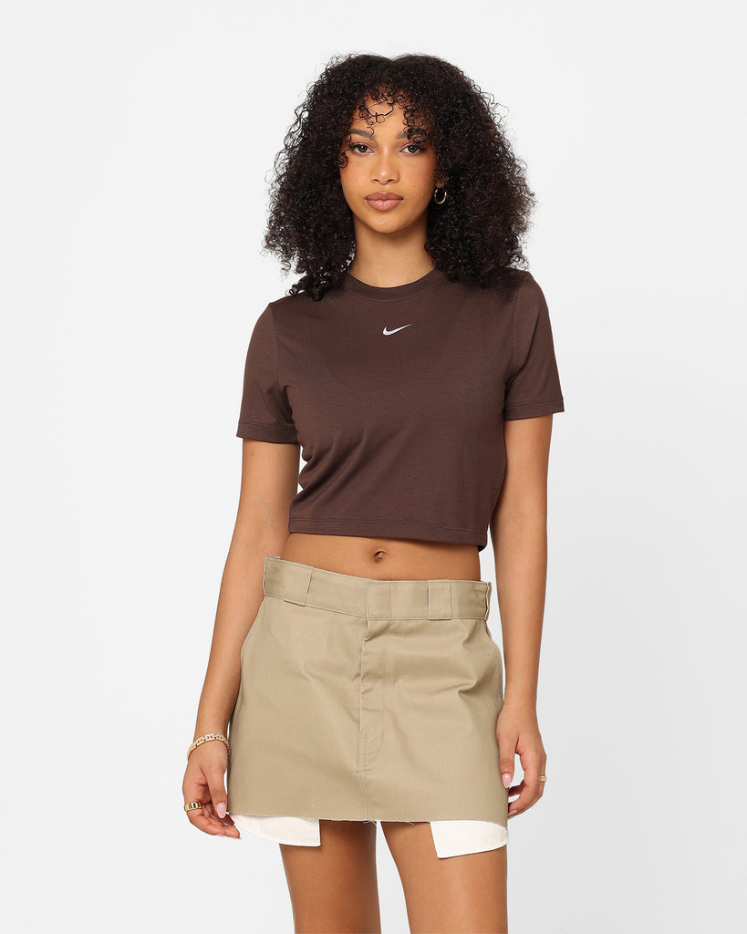 Nike Women's Sportswear Essential Slim Fit Cropped T-Shirt Baroque Bro ...
