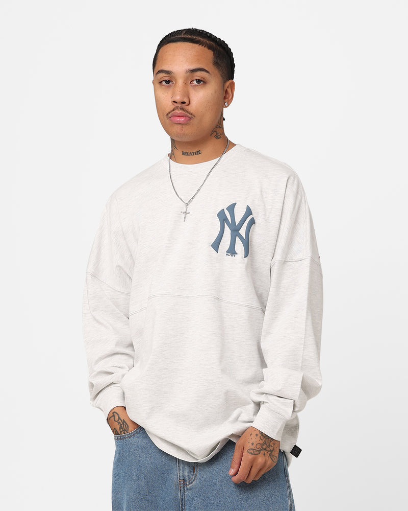 Majestic Athletic New York Yankees Tonal Stark Long Sleeve T-Shirt Vin