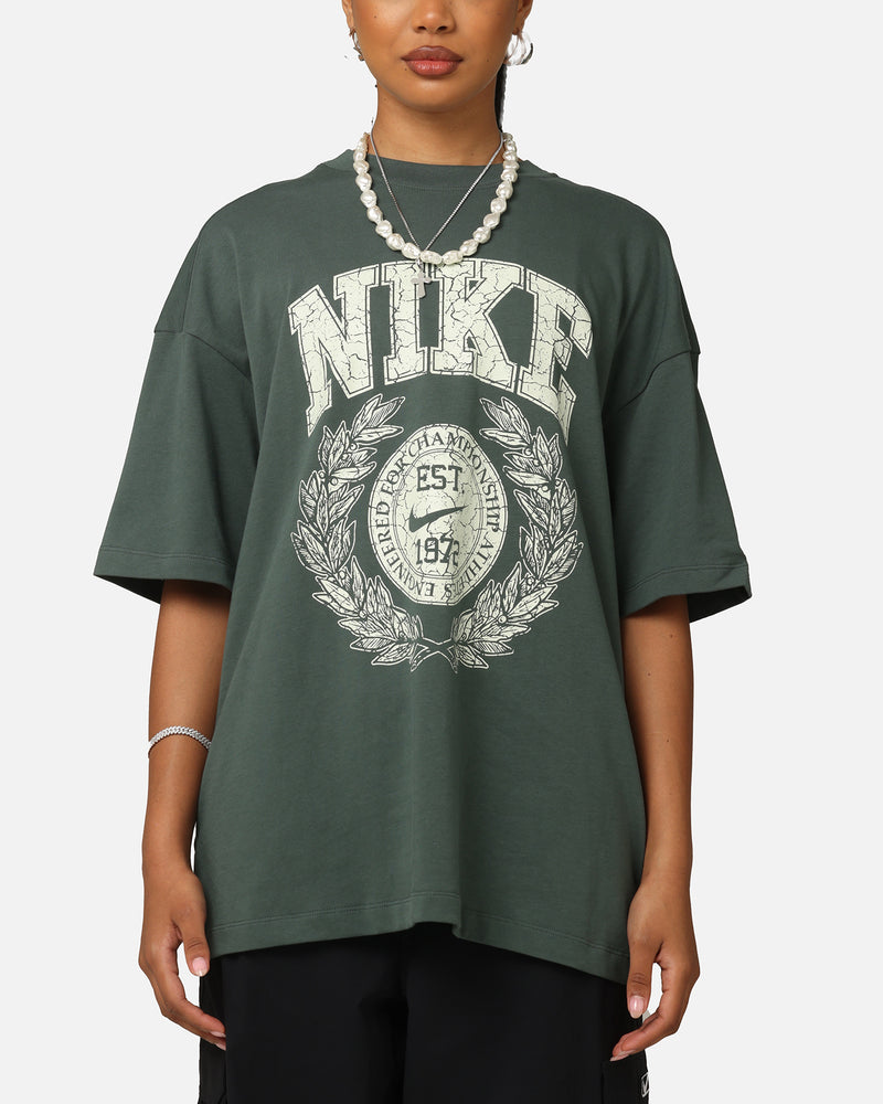 Nike Nike Women's Sportswear Essential Oversized T-Shirt Vintage Green/Sail