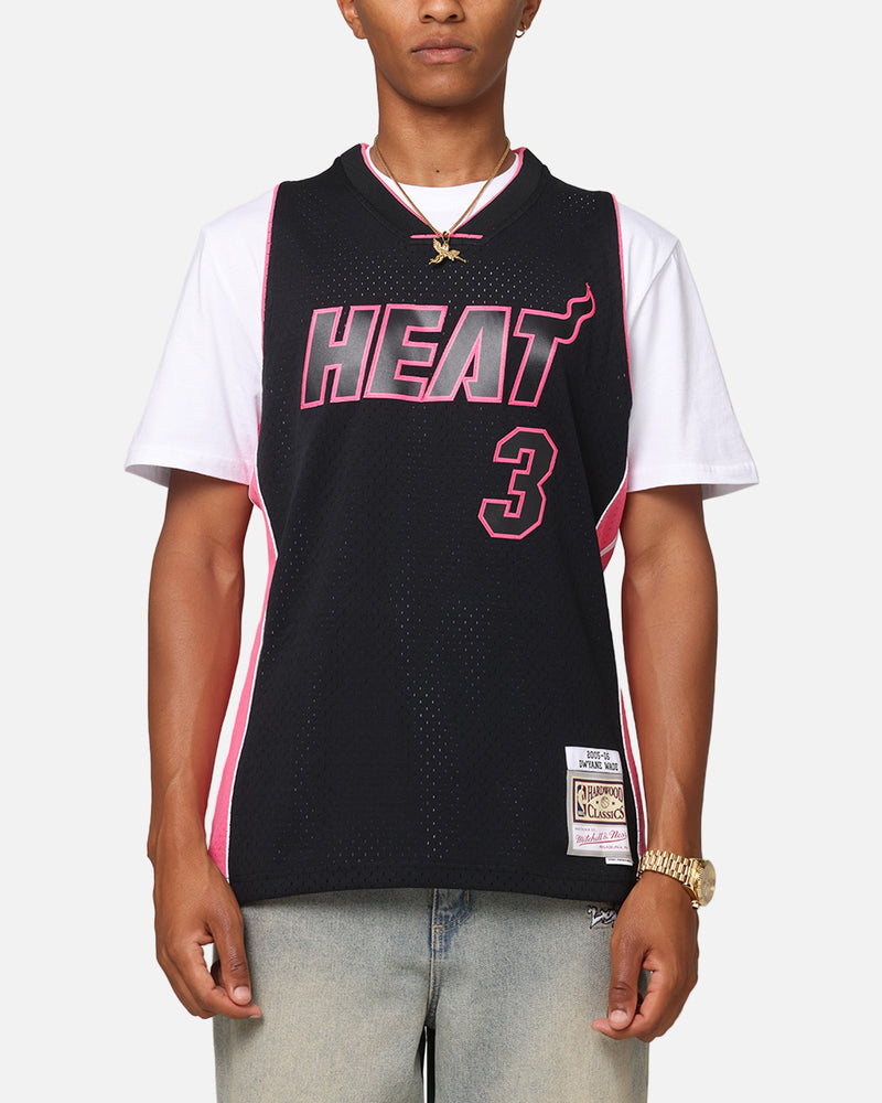 MITCHELL & NESS Miami Heat Dwyane Wade 'Volt' 2005 Swing