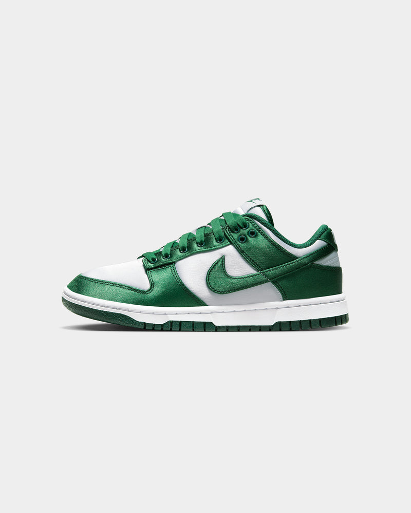 Green and white deals nike dunks