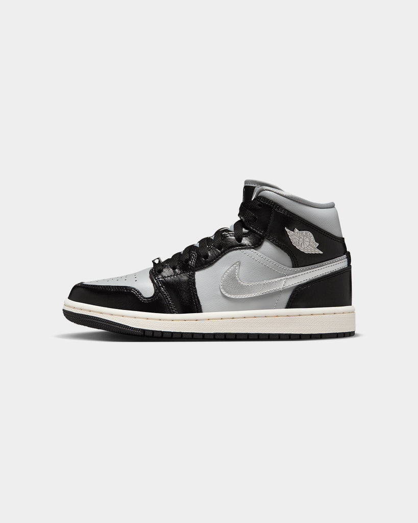 Jordan Women's Air Jordan 1 Mid SE Black/Metallic | Culture Kings