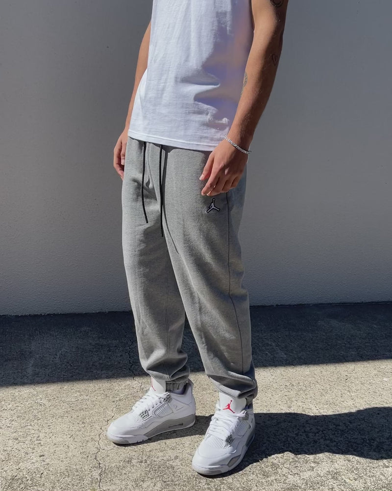 Jordan best sale sweatpants outfit