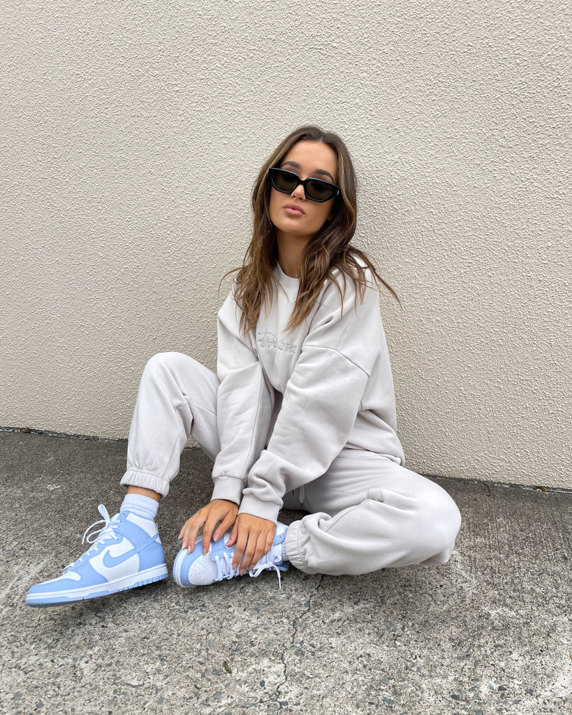 Stüssy Women's Sport Oversized Crew White | Culture Kings