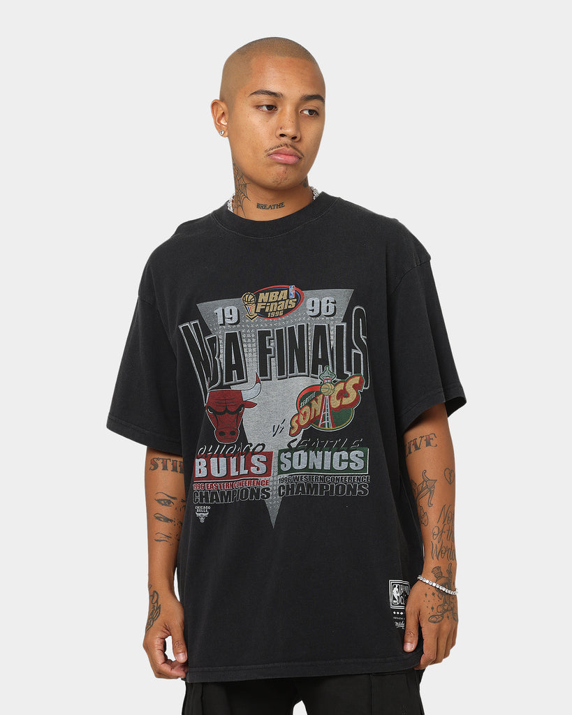 Mitchell & Ness Chicago Bulls NBA Finals 1996 T-Shirt Black | Culture Kings