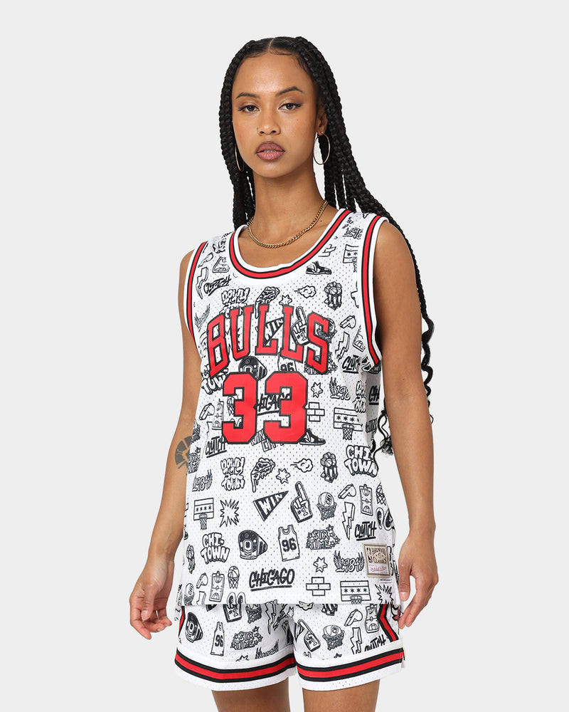 Mitchell & Ness Knicks Doodle Patrick Ewing #33 Swingman Jersey