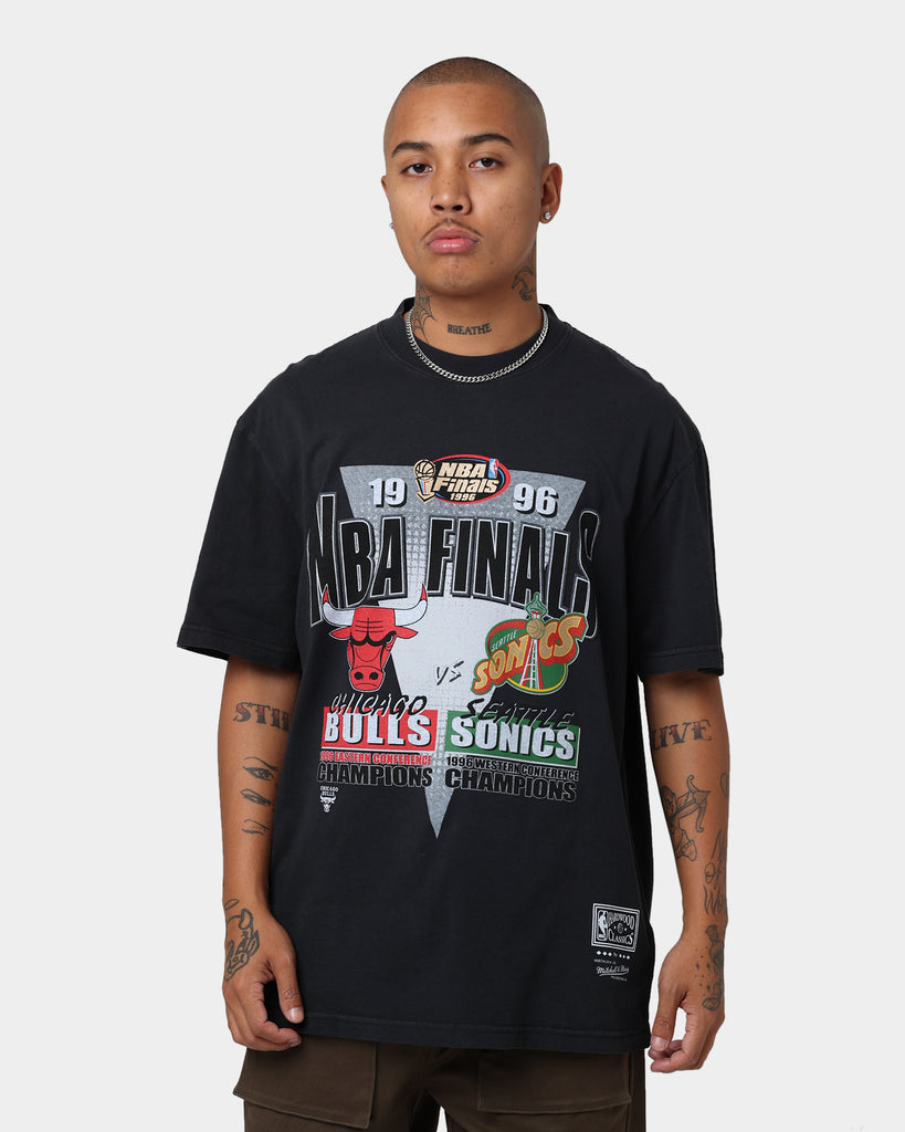 Mitchell & Ness Chicago Bulls NBA Finals 1996 T-Shirt Black | Culture Kings