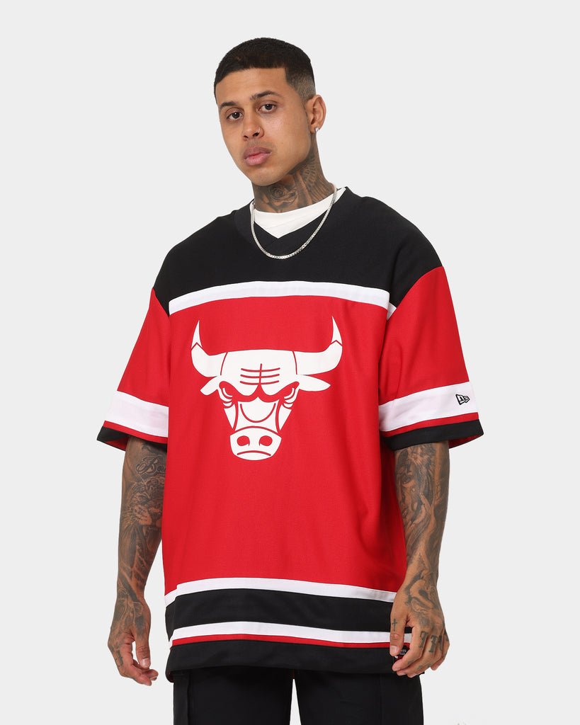 New era NBA Oversized Applique Chicago Bulls Short Sleeve T-Shirt