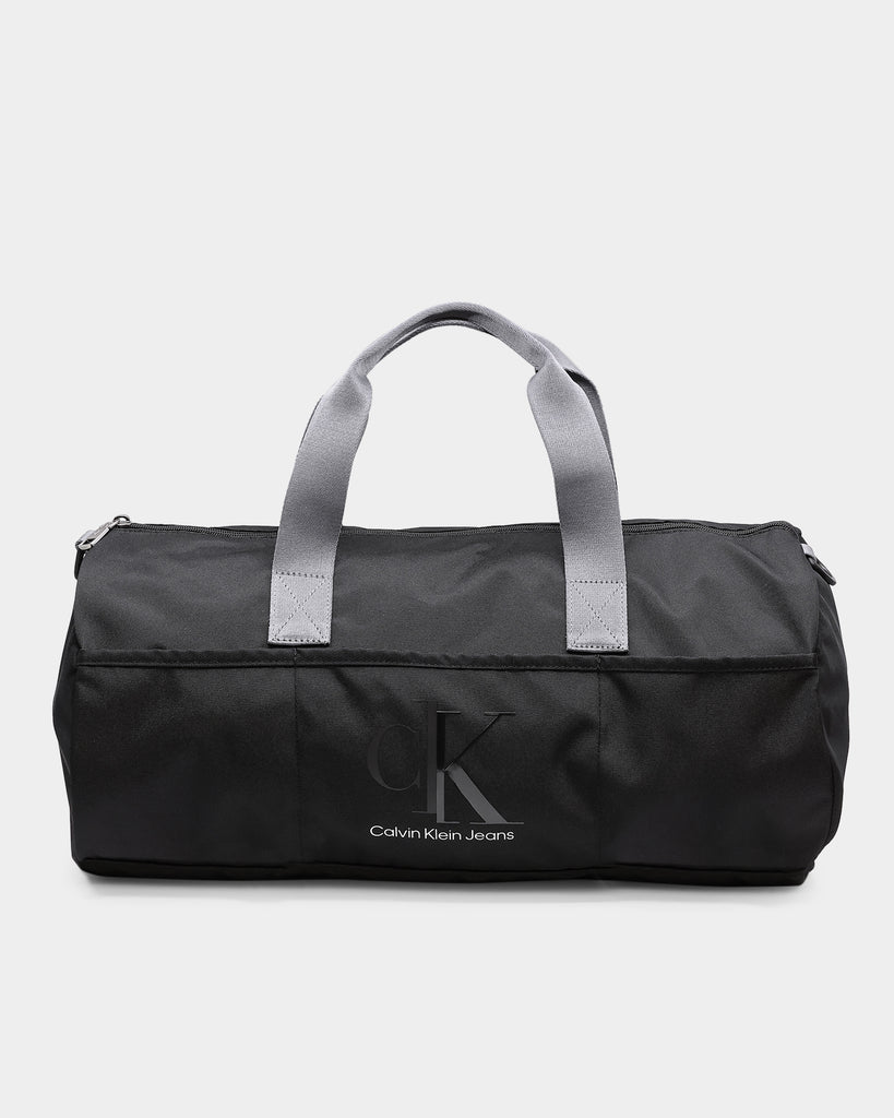 Calvin klein 2024 duffle bag free